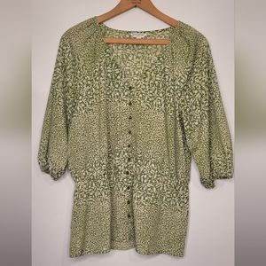 Banana Republic size L green floral pattern button down top